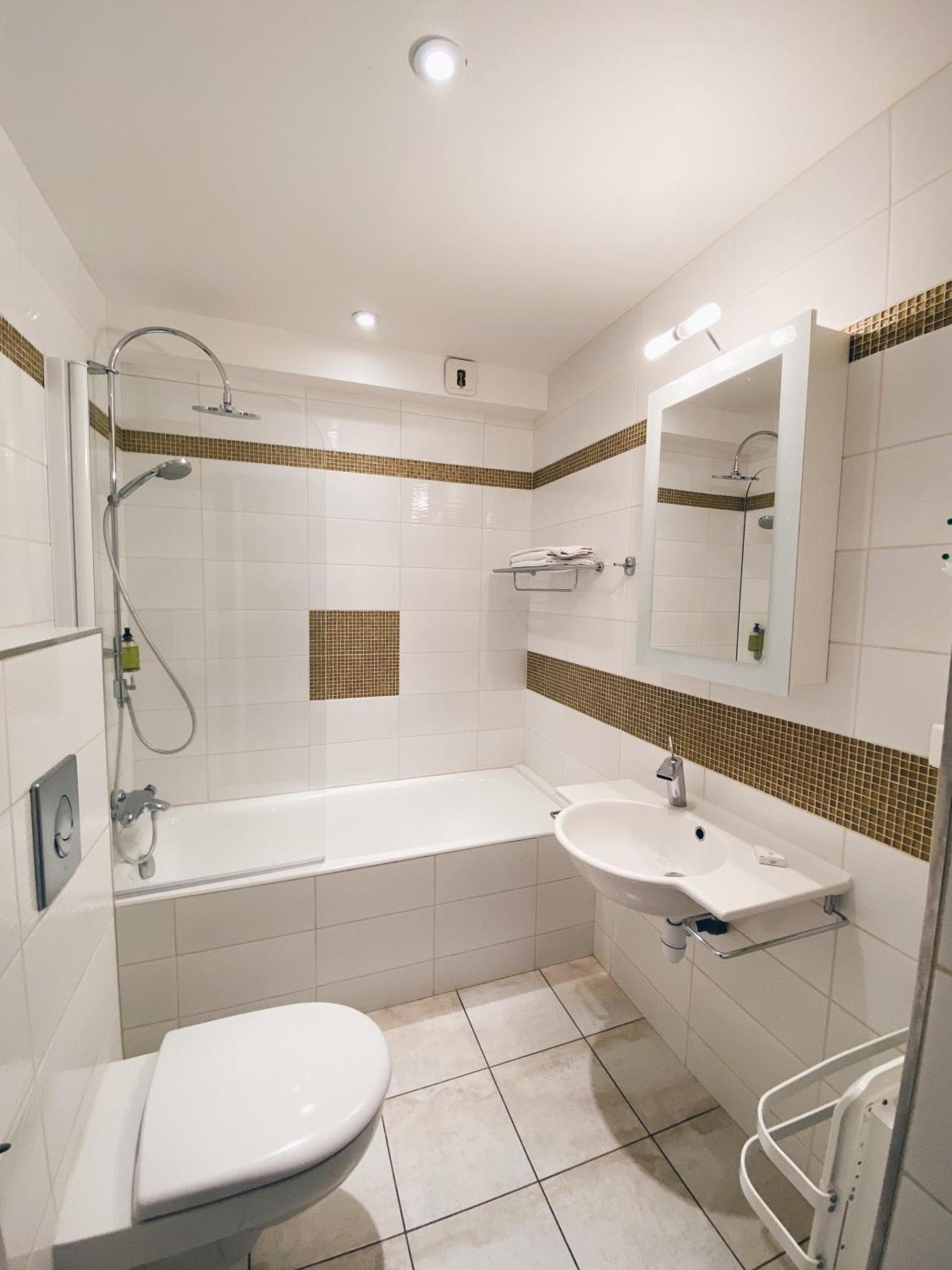 Le Regis Apartment Laguiole Exterior photo