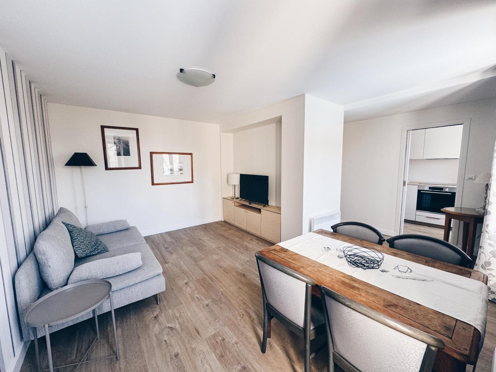 Le Regis Apartment Laguiole Exterior photo